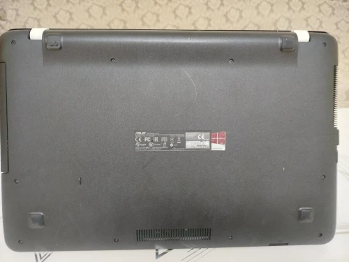 ASUS MODEL F751M PROCESSEUR INTEL Pentium CPU N3540@ 2.16GHz 4Go DDR3 1T HDD DE STOKAGE