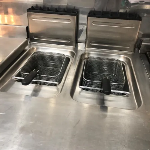 Vente de materiel de restauration professionnel d occasion Cuisine et decoration divers)
