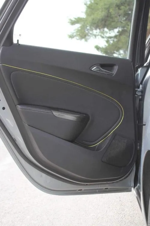 Opel astra Astra 2013 2013