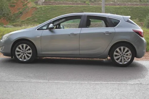 Opel astra Astra 2013 2013