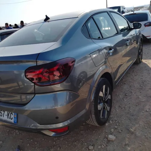 Dacia Logan 2025 Extrême