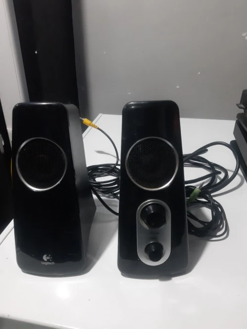 2 paires de baffles pour pc