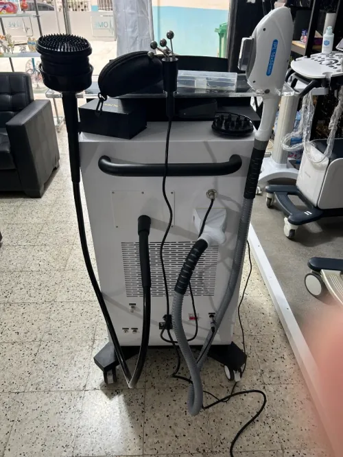 LIQUIDATION : Machine BPURETECH 3-en-1 (IPL + RF + Cellutec) - NEUVE/ALLEMAGNE