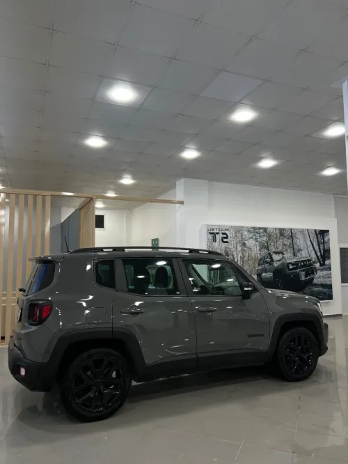 Jeep Renegade 2022 Eagles night
