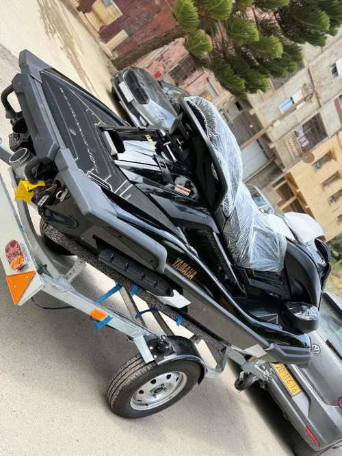 Jet ski