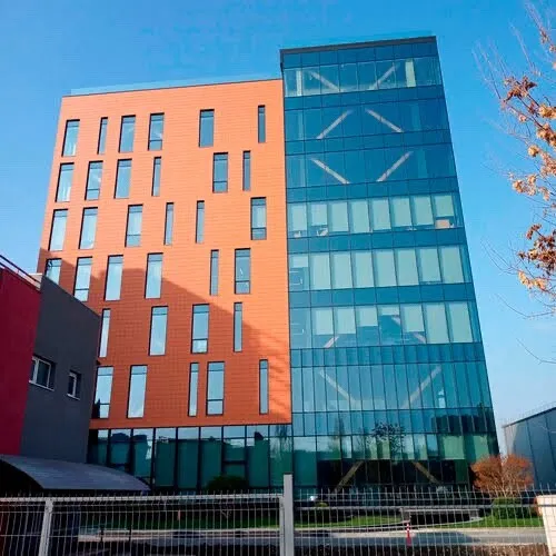 Façade ventilé en céramique