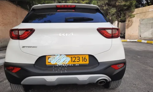 Kia kia stonic 2023 tt