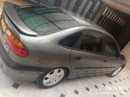 Renault Laguna 1 2000 Laguna 1