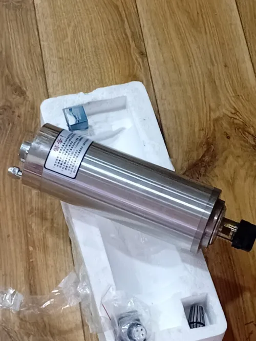 Spindle a eau