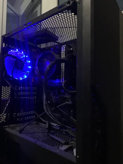 Pc gaming Ryzen7 5700G 16ram