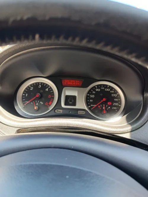 Renault Clio 3 2012 Night and Day