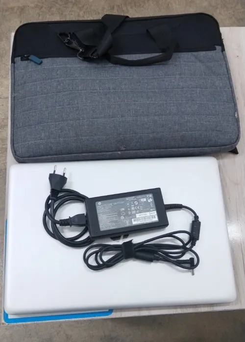 PC portable HP ENVY 17'' i7 6ème génération 16GO RAM/256GOSSD/1TOHDD / NVIDIA GeForce GTX 950M