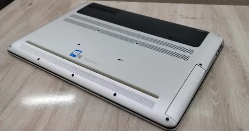 PC portable HP ENVY 17'' i7 6ème génération 16GO RAM/256GOSSD/1TOHDD / NVIDIA GeForce GTX 950M