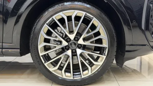 Audi Q5 2025 SLINE