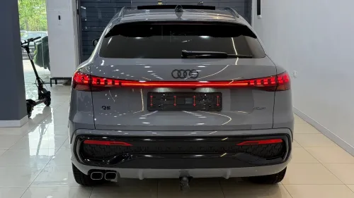 Audi Q5 2026 SLINE BLACK