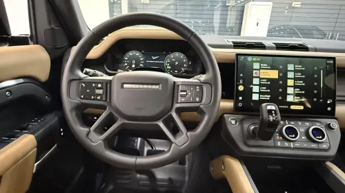 Land Rover DEFENDER P300 2026 X. DAYNAMIC BLACK