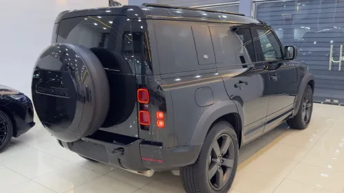 Land Rover DÉFENDRE 2024 HSE  3.0 V6 7 PLACES