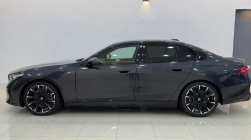 BMW Série 5 2025 PACK M BLACK