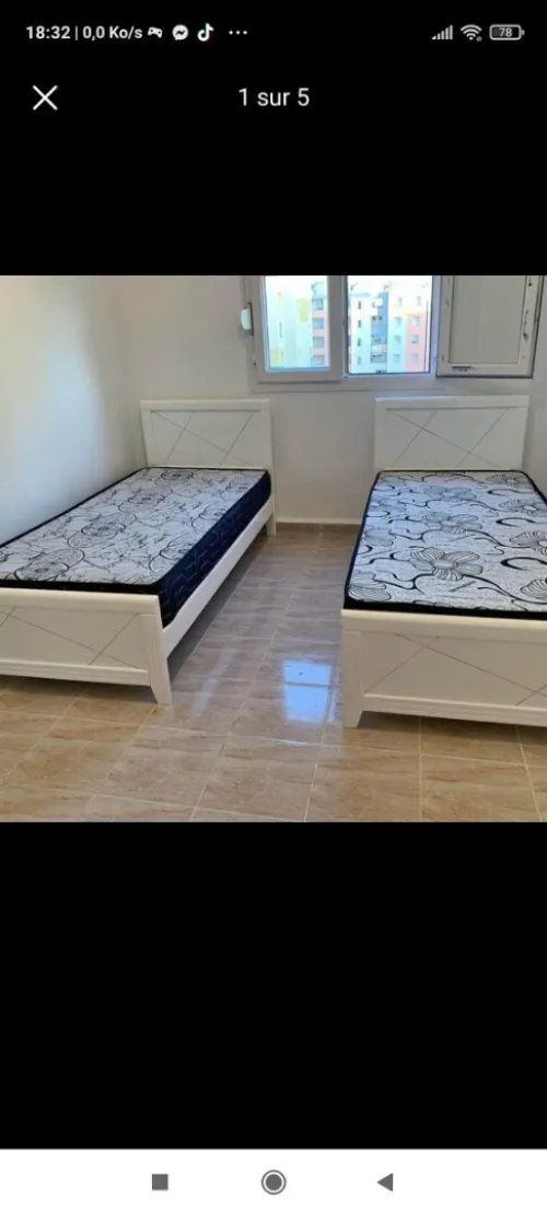 Lit en bois canapé ليس كانابي مطرح سرير