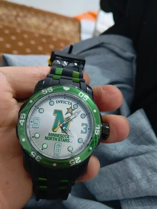ساعة invicta