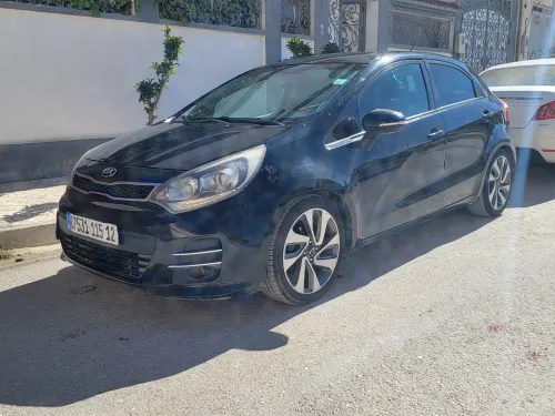 Kia Rio 5 portes 2015 Funny Facelift 
