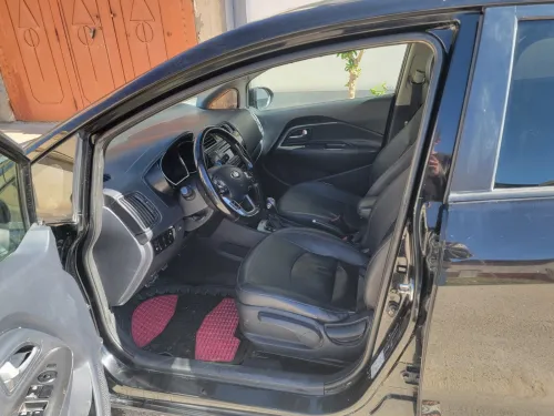 Kia Rio 5 portes 2015 Funny Facelift 