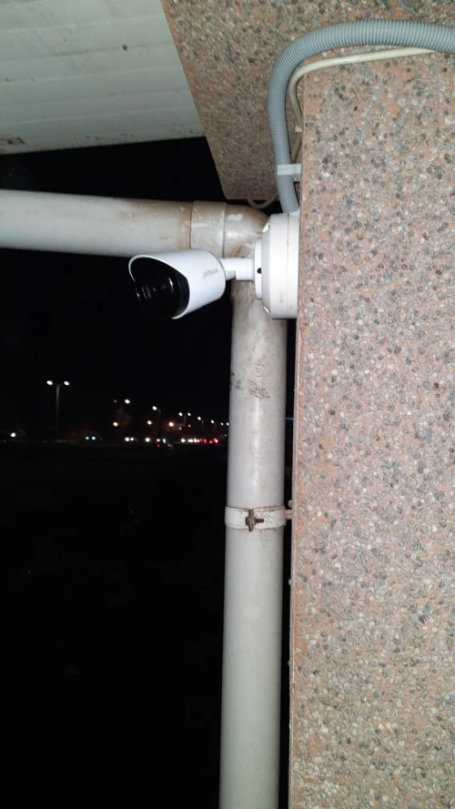 Installation des réseaux et des cameras de surveillance (intérieur & extérieur)