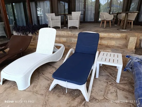 Chaises