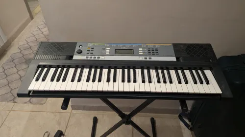 Piano Numérique YAMAHA YPT-240