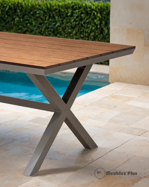 TABLE D'EXTERIEUR AVEC 6 CHAISES EN ALUMINIUM