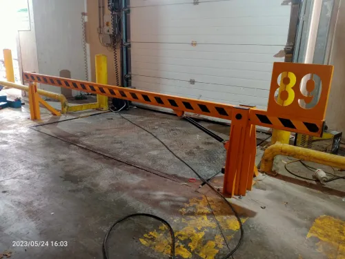 porte sectionnelle industrielle        porte PVC        porte rapide  
