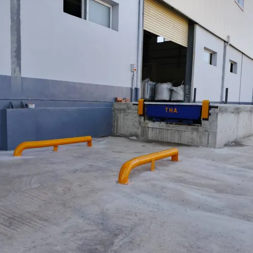 Niveleur de quai     Fabrication    rampe de chargement    rampe hydraulique 