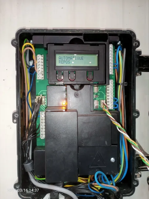 Réparation maintenance et installation porte sectionnelle porte raide porte PVC Sas d'étanchéité