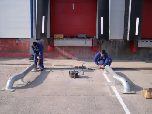 Reparation Maintenance installation Niveleur de quai    Guide roue    Butoir   Porte sectionnelle 