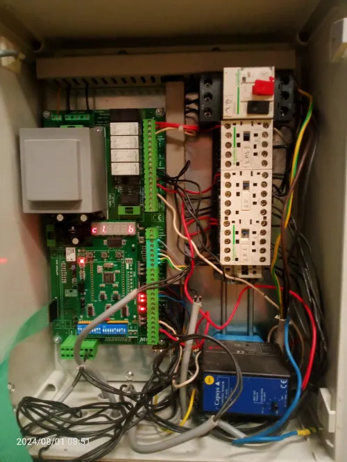 Réparation maintenance et installation porte sectionnelle porte raide porte PVC Sas d'étanchéité