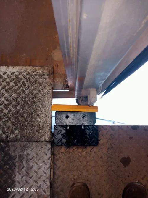 Reparation Maintenance installation Butoir niveleur de quai chargement butée caoutchouc amortisseur