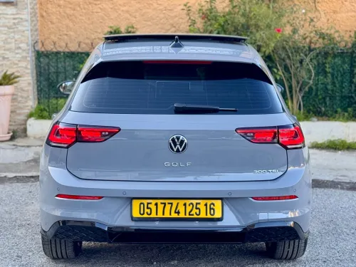 Volkswagen Golf 8 2025 R-Line