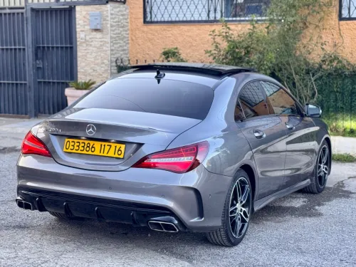Mercedes CLA 2017 Coupé Exclusif + AMG 