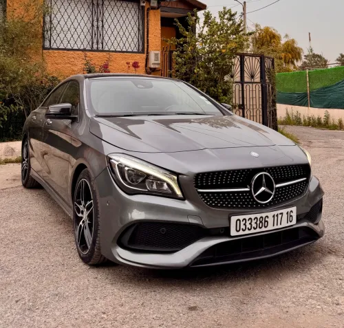 Mercedes CLA 2017 Coupé Exclusif + AMG 