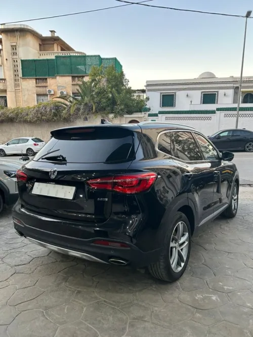MG HS 2023 Luxury Sport