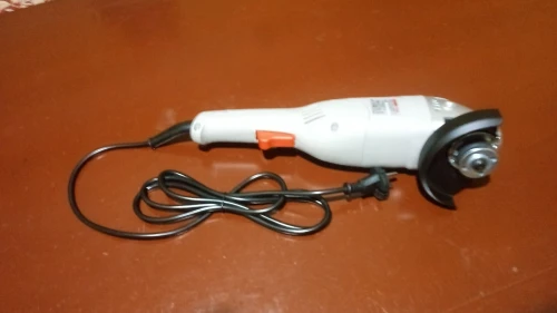 tronçonneuse Crown 1010w
