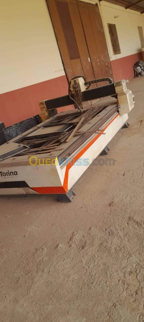 Machine cnc 