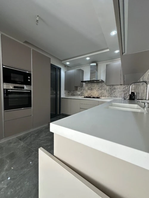 Location Appartement F4 Alger Hydra