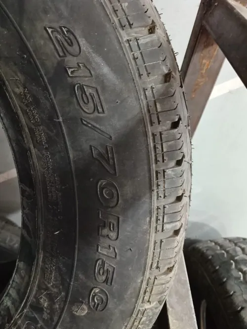 pneu 215/70r15c
