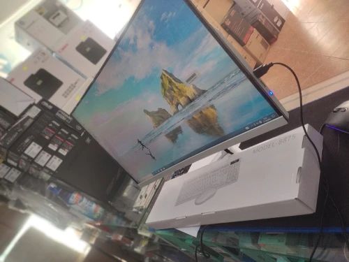 ALL IN ONE AIO 23,6- Curved i5 6G