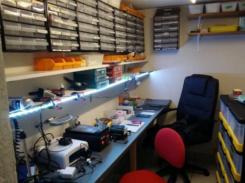SERVICES DE RÉPARATION ET DE MAINTENANCE DES EQUIPEMENTS INFORMATIQUES