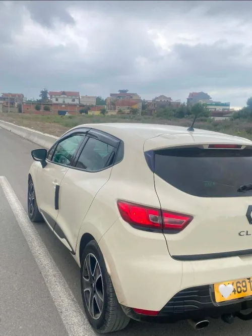 Renault Clio 4 2016 Ivory