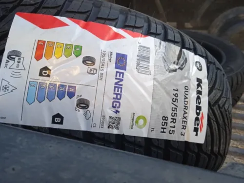 2 PNUE 195/55 R15 marque Kleber