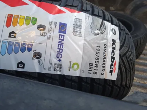 2 PNUE 195/55 R15 marque Kleber