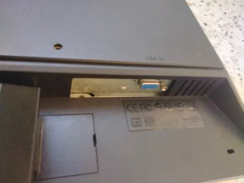 Ecran basic Acer V193HQ